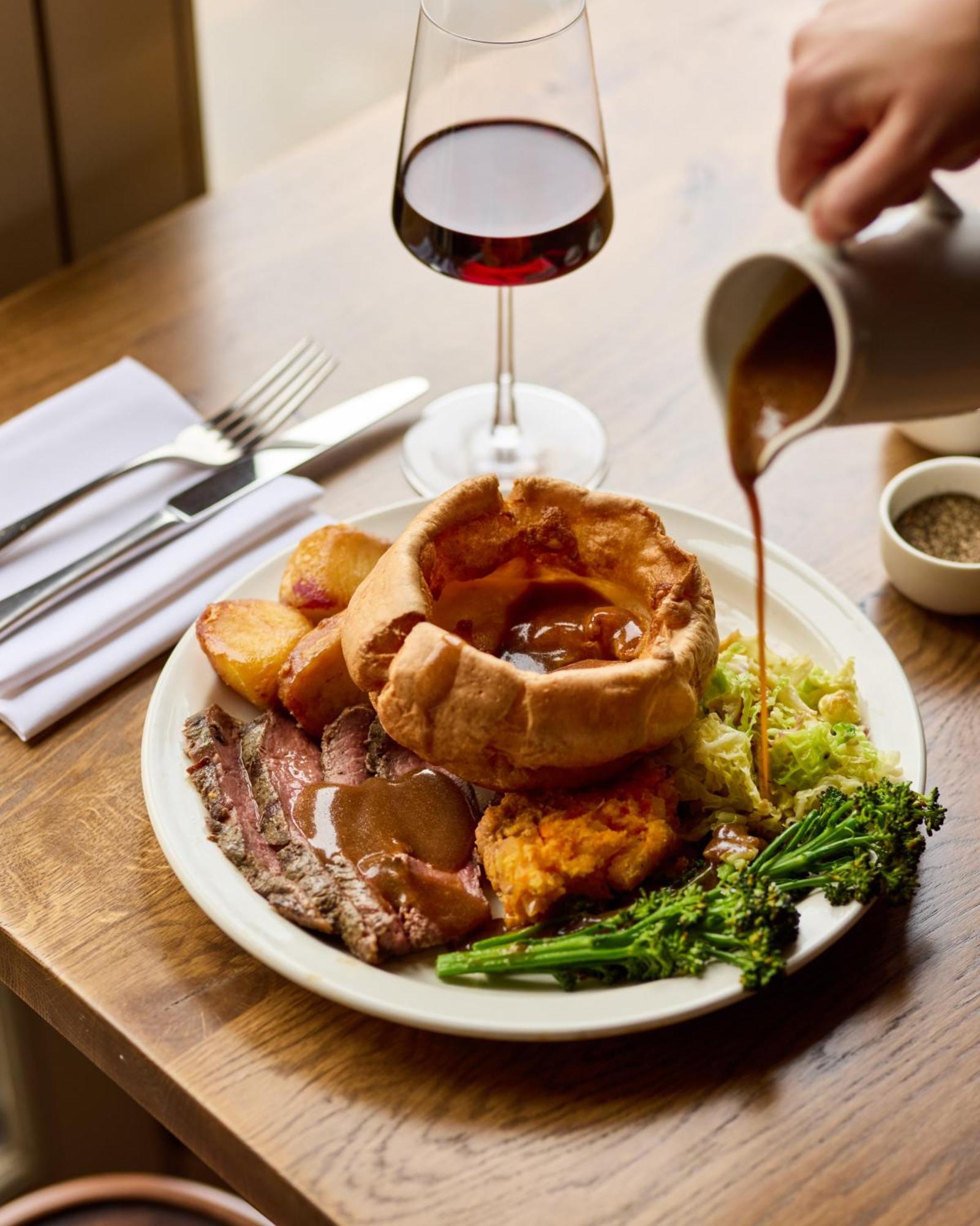 ホテル The Harcourt Arms Stanton Harcourt エクステリア 写真 A Sunday roast